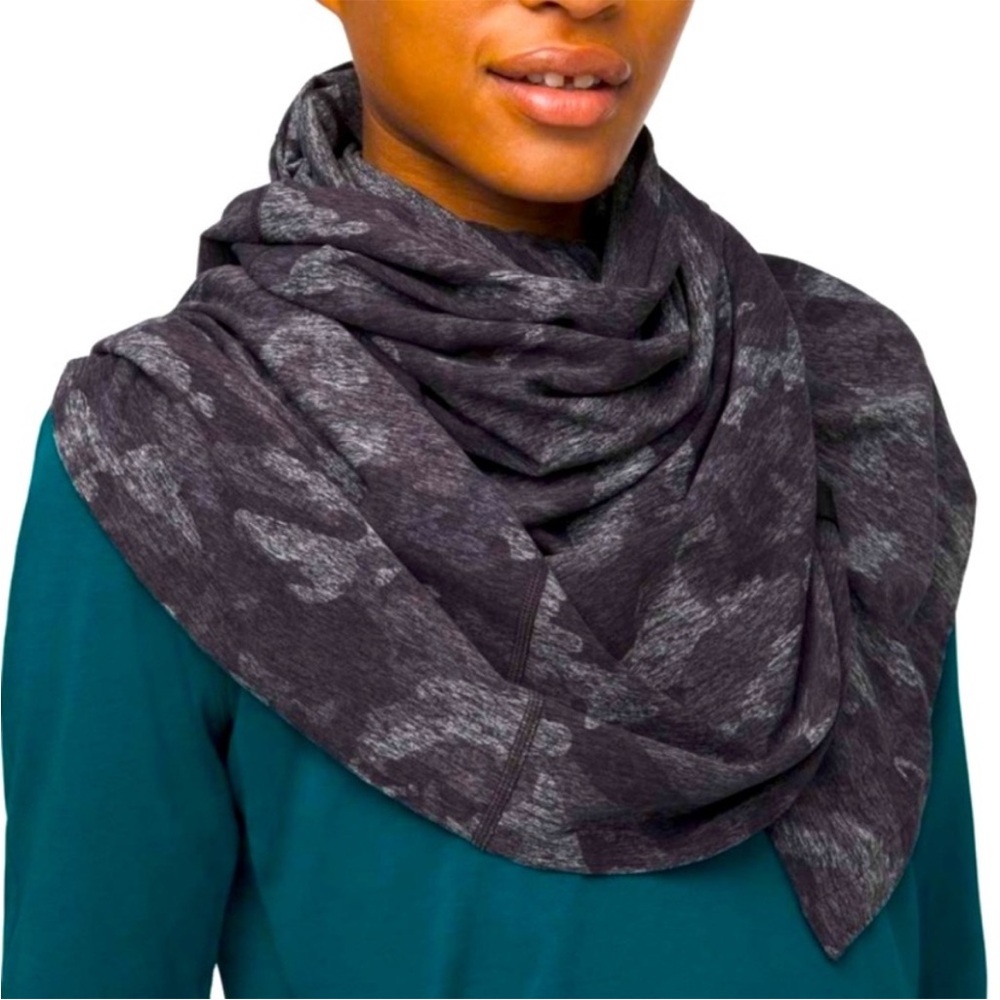 Lululemon Gray Camo Vinyasa Scarf
